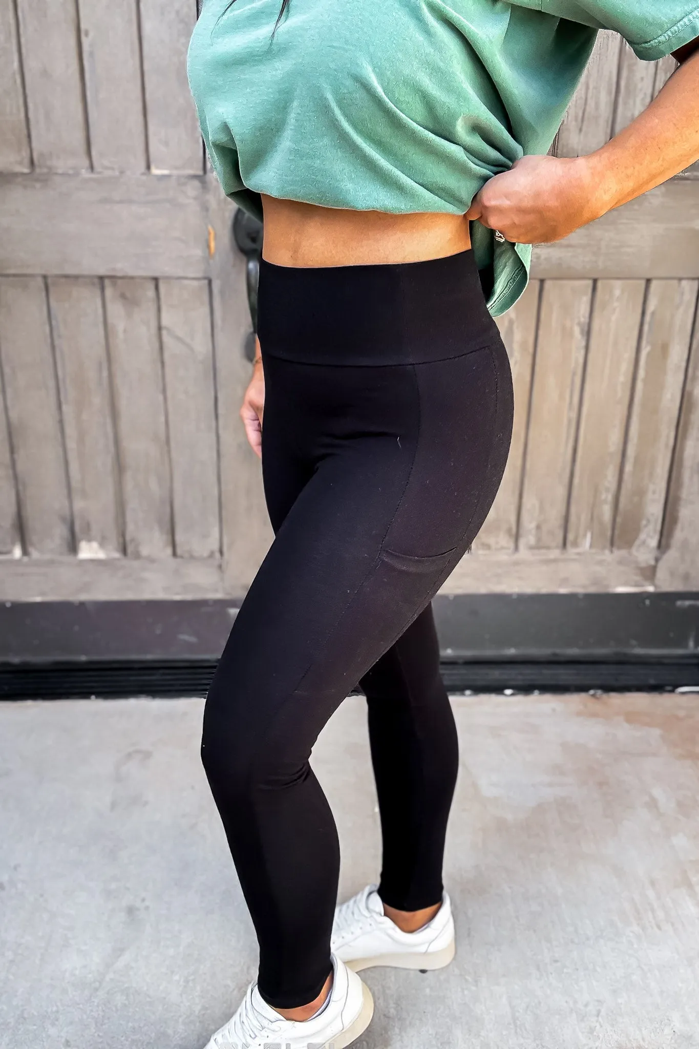 Active Leggings Featuring Concealed Pockets