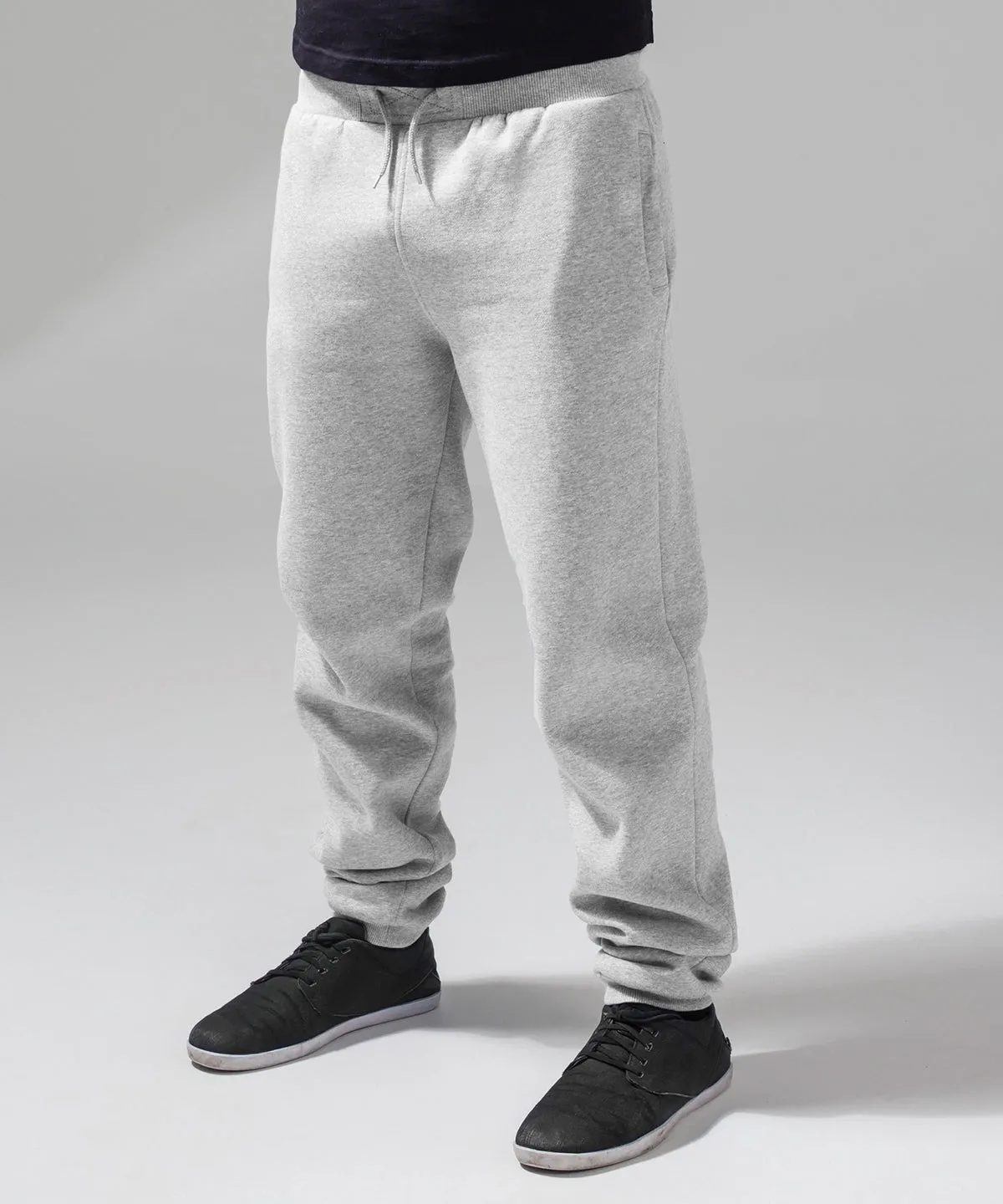 Black - Heavy sweatpants