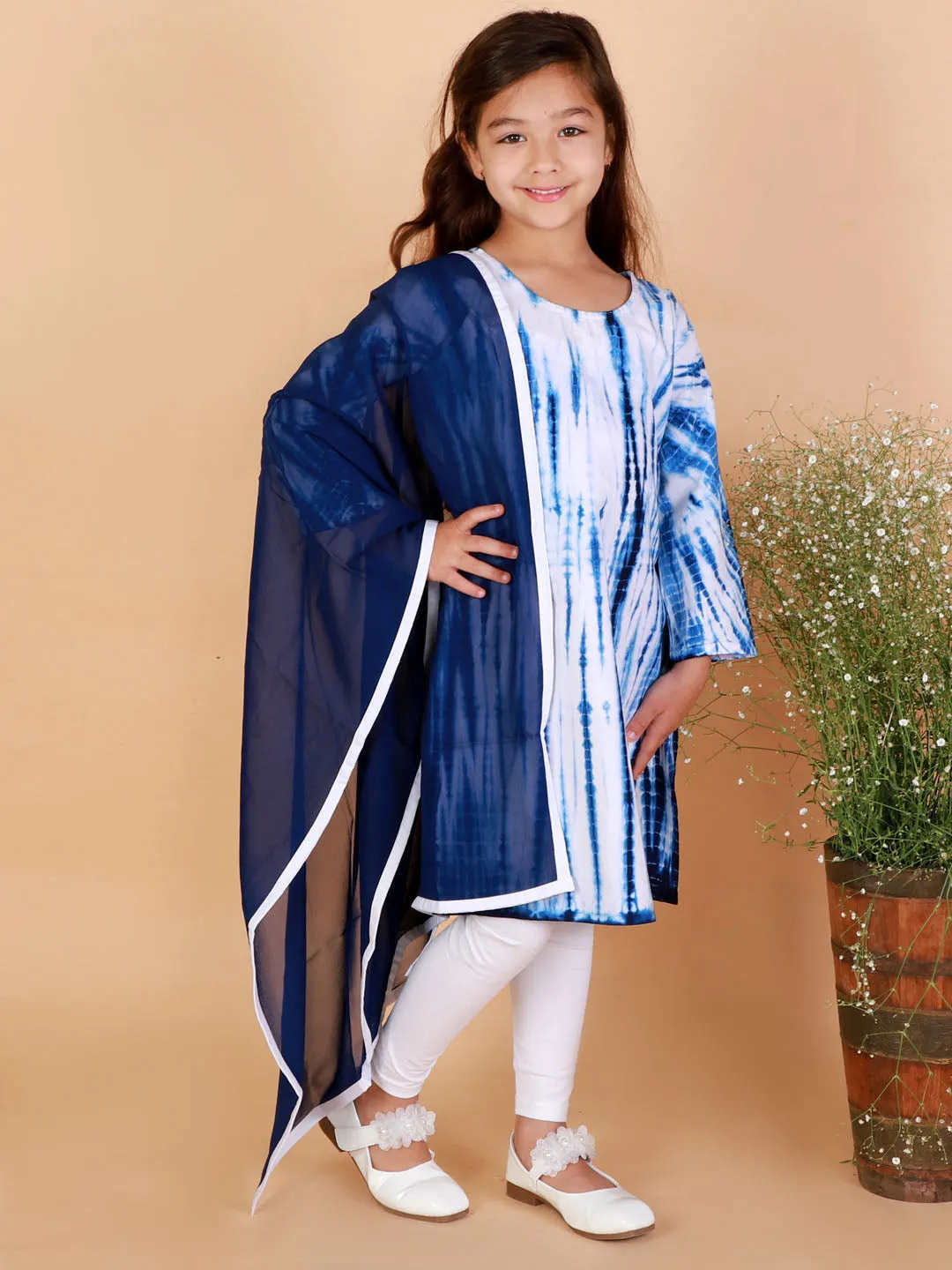 Jashvi Blue Tie And Dye Pattern Cotton Siblings Set