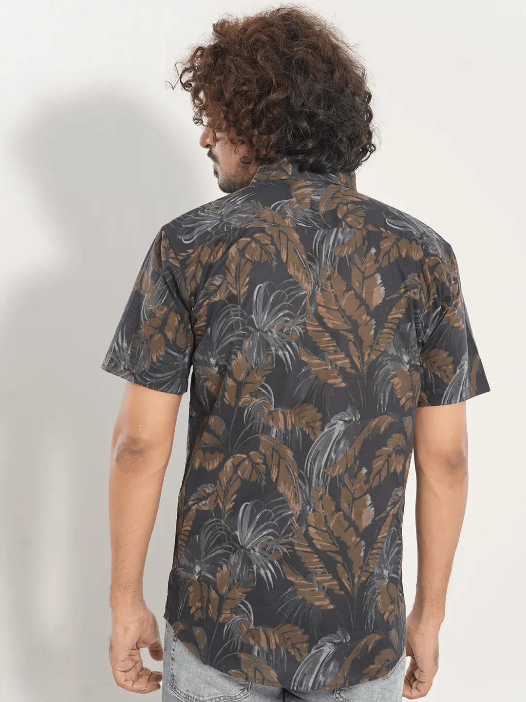 Men's Short Sleeve Printed Shirt in Midnight Black