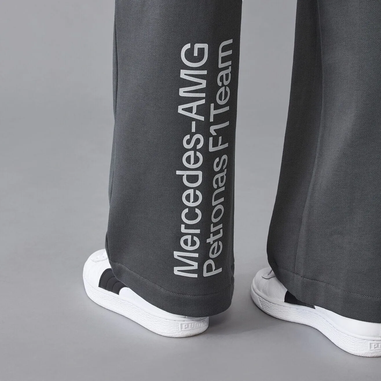 Mercedes Benz AMG Petronas F1 Men's Relaxed Fit Sweatpants - Black