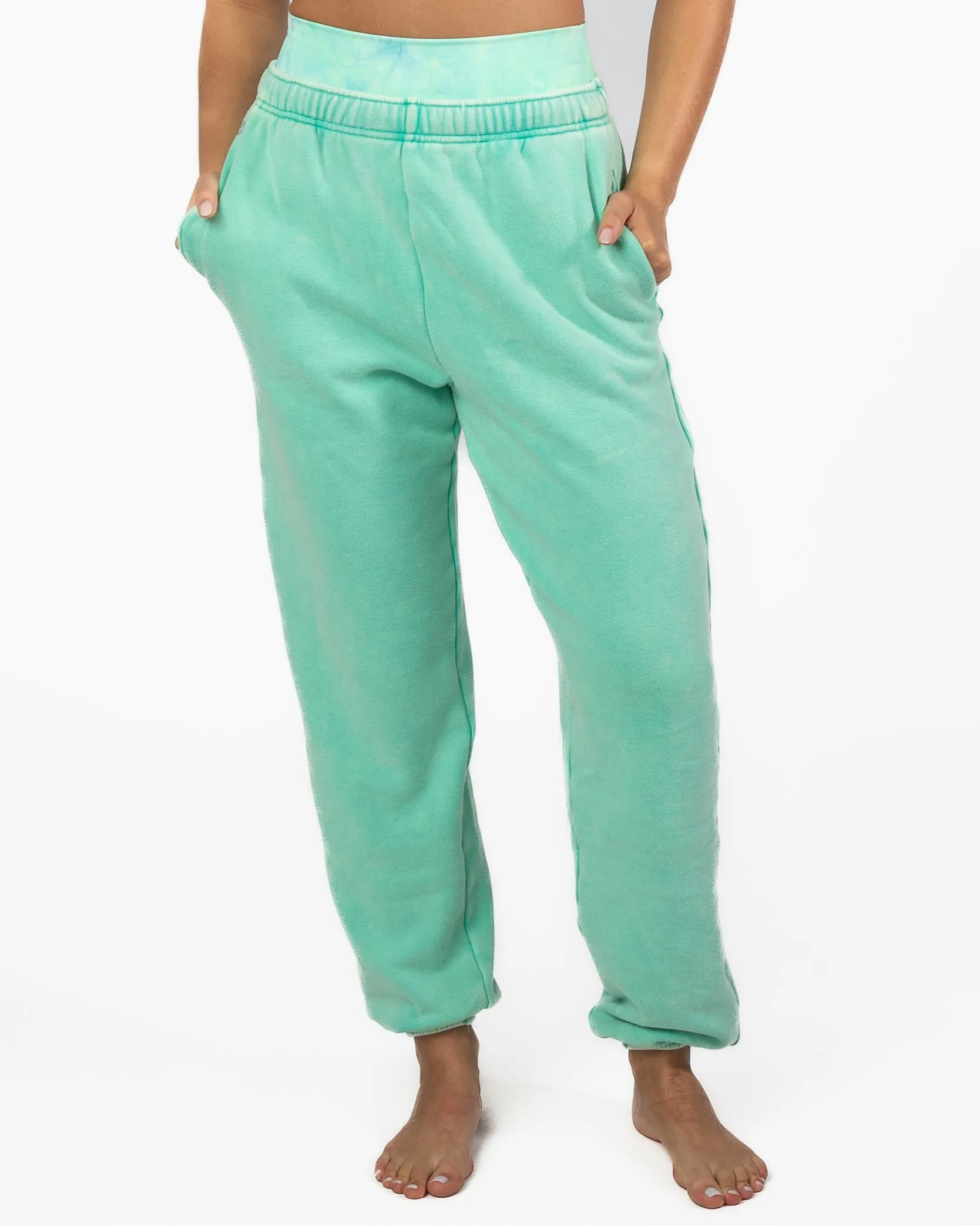 The Classic Sweatpant - Key Lime Snow Wash