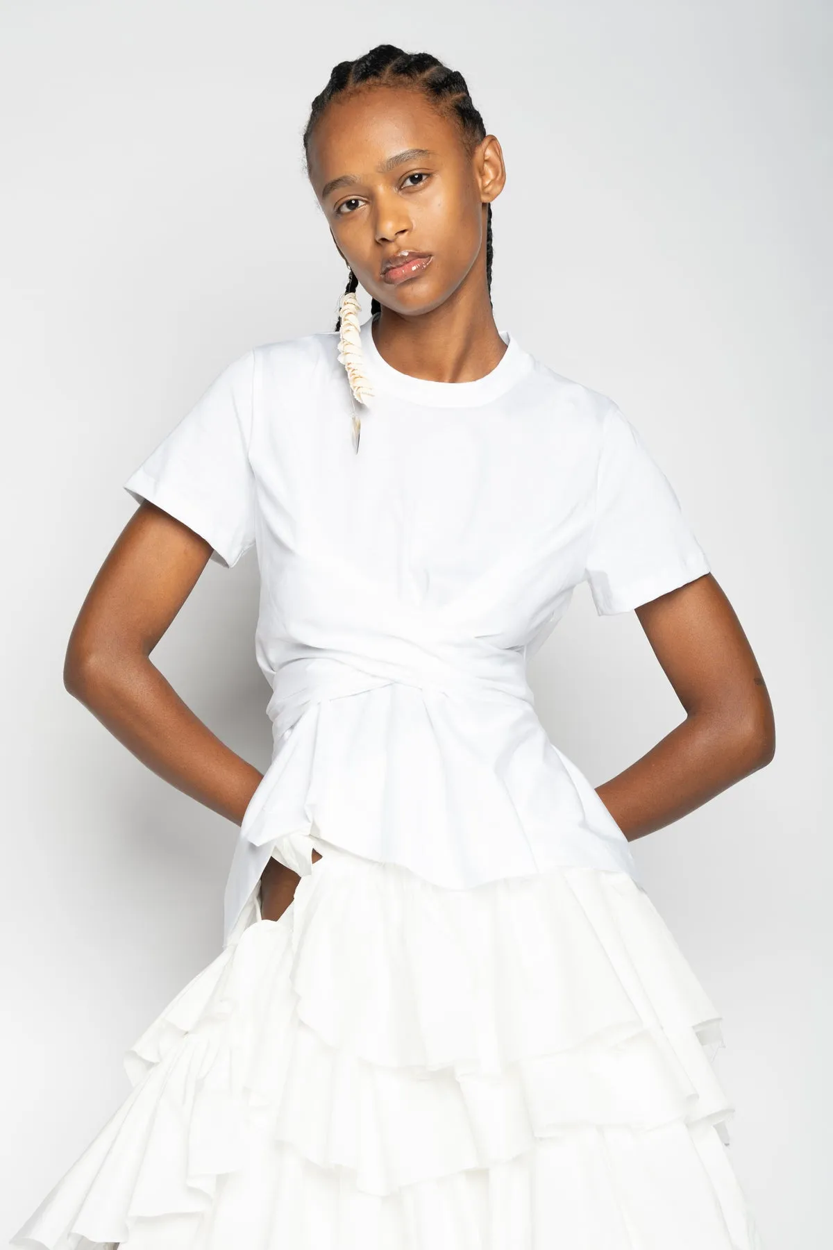 WHITE CROSS WAIST DRAPE T-SHIRT