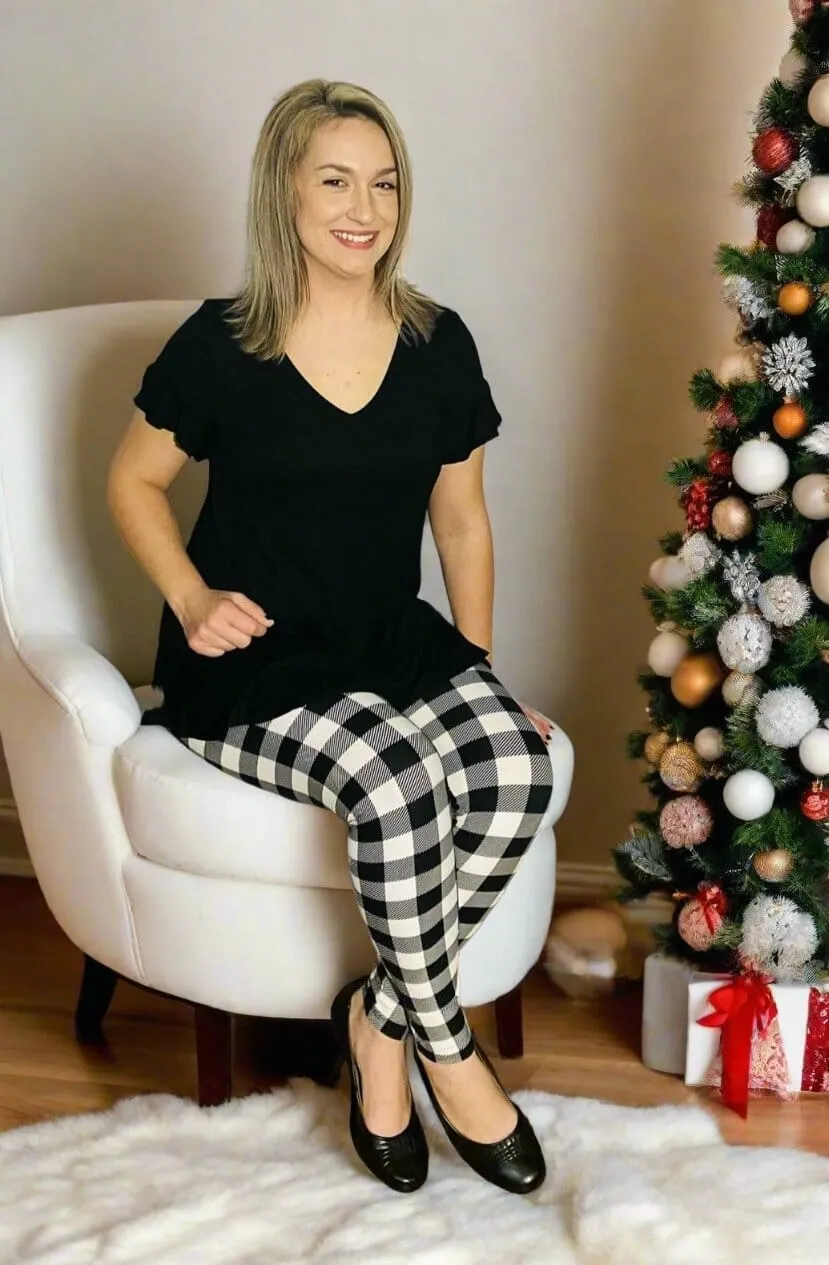 Womens Christmas Black White Plaid Leggings, Soft Yoga Pants, Sizes 18-22, No-Roll Waist, Black/White